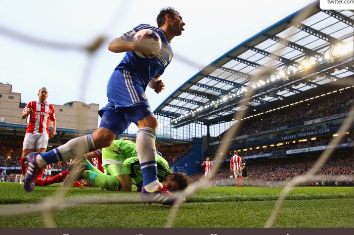 Frank Lampard mencetak gol terakhirnya buat Chelsea, 5 April 2014.