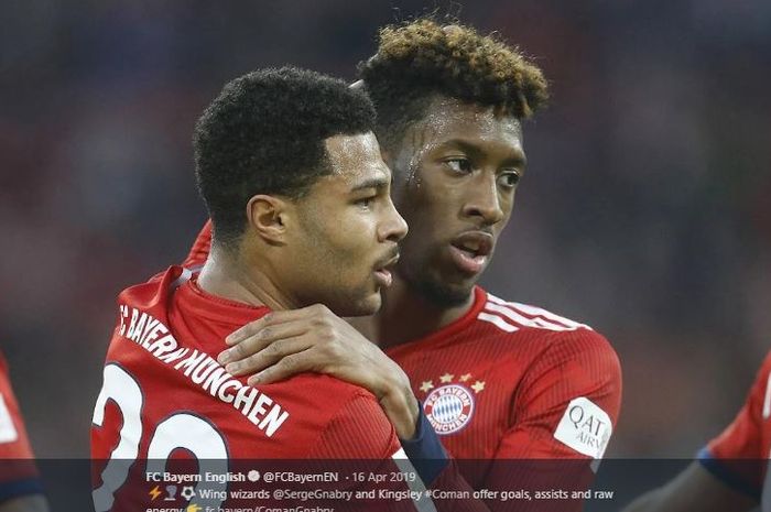 Penyerang Bayern Muenchen, Kingsley Coman (Kanan) dikabarkan masuk ke dalam daftar belanja pemain Barcelona.