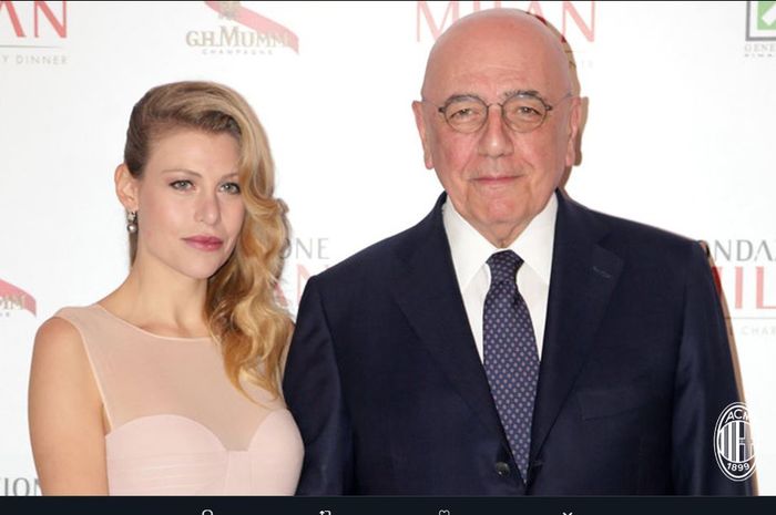 Adriano Galliani (Kanan) saat masih menjabat sebagai CEO AC Milan.