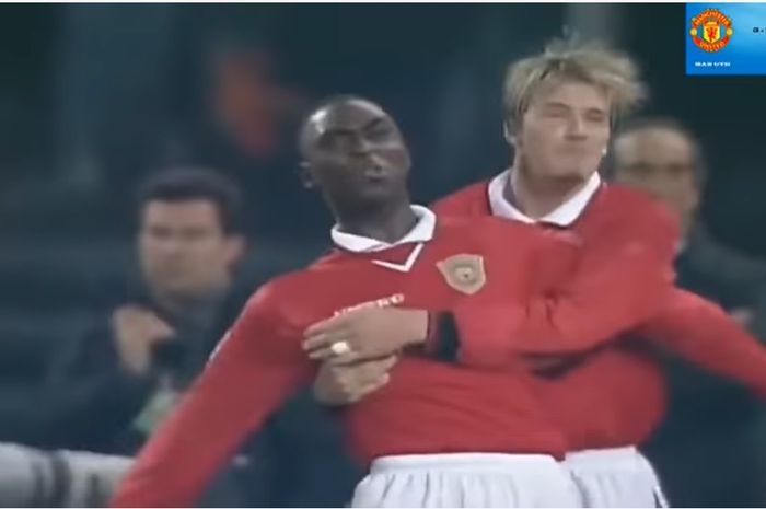 Andy Cole dan David Beckham, merayakan kemenangan 3-2 Manchester United atas Juventus, 21 April 1999.