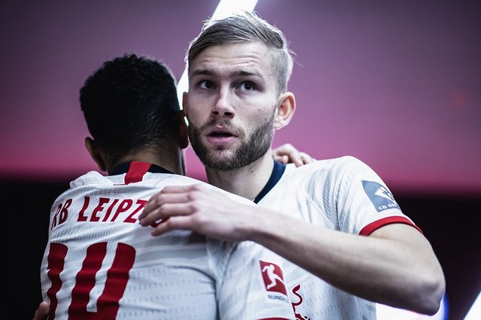 Bintang lapangan tengah RB Leipzig, Konrad Laimer.