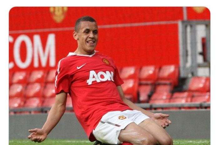 Ravel Morrison saat membela Manchester United. 