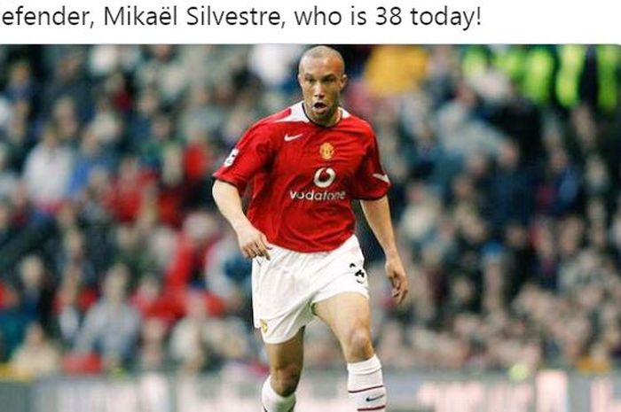 Bek Manchester United, Mikael Silvestre.