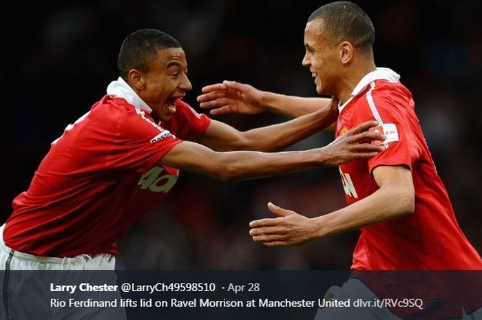 Ravel Morrison saat membela tim muda Manchester United  (kanan).