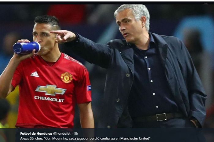 Jose Mourinho dan Alexis Sanchez saat masih di Manchester United.