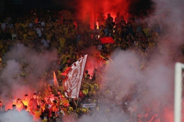 Suasana pertandingan Namh Dinh Vs Hanoi FC di V-League 1 tahun lalu