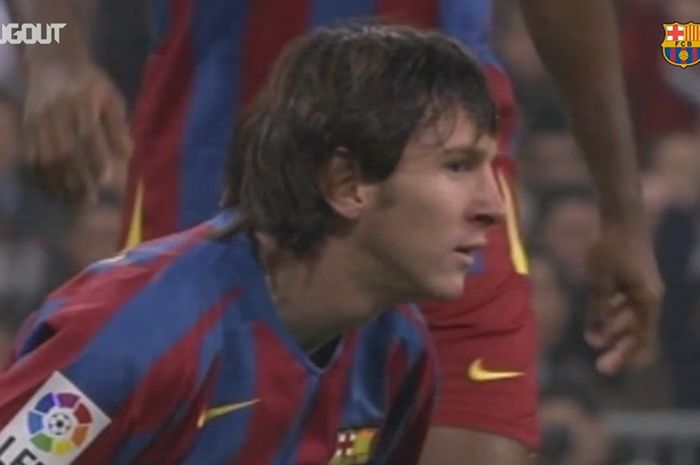 Lionel Messi saat menjalani debut el clasico antara Real Madrid vs Barcelona di LaLiga Spanyol, 19 November 2005.