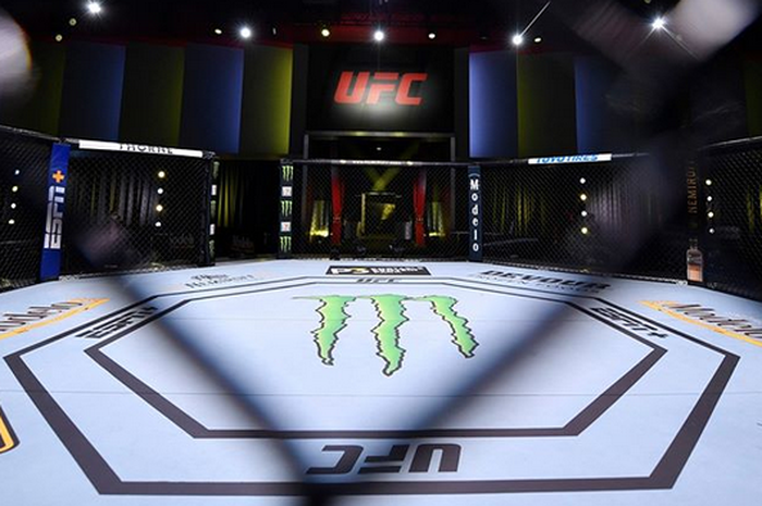 Arena oktagon tempat berlangsungnya UFC Fight Night: Woodley vs Burns, Minggu (31/5/2020).