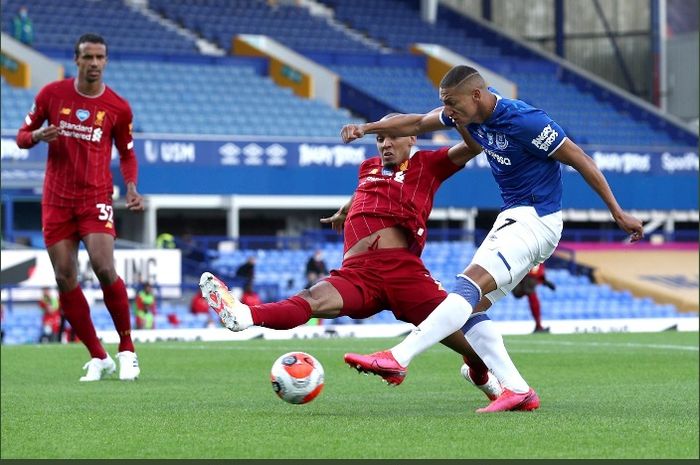 Duel Everton versus Liverpool di Goodison Park, Minggu (21/6/2020).