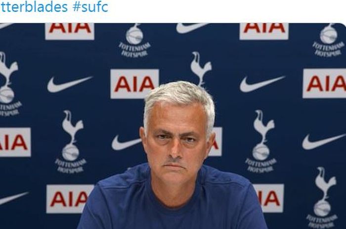 Pelatih Tottenham Hotspur, Jose Mourinho.