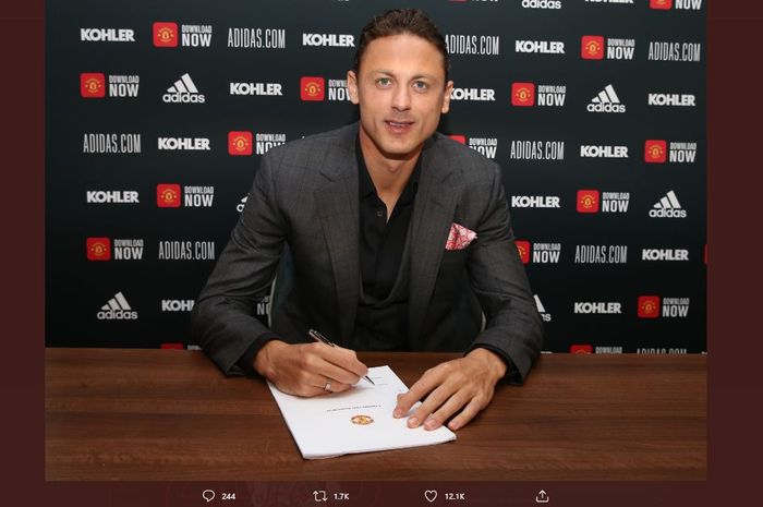 Nemanja Matic resmi memperpanjang kontrak bersama Manchester United untuk tiga tahun ke depan hingga Juni 2023.