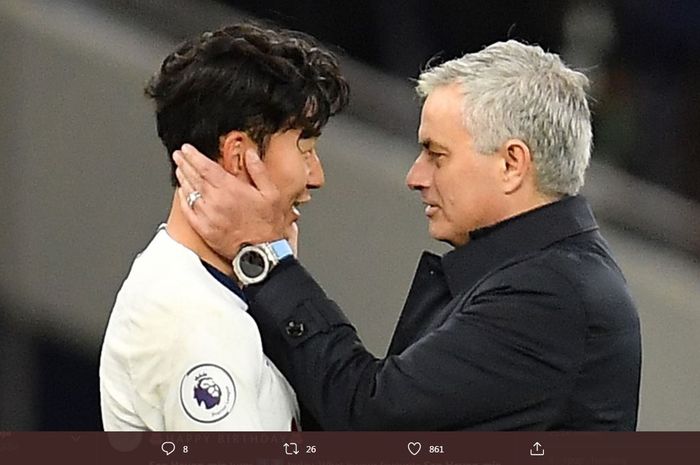 Pelatih Tottenham Hotspur, Jose Mourinho, dan Son Heung-min.