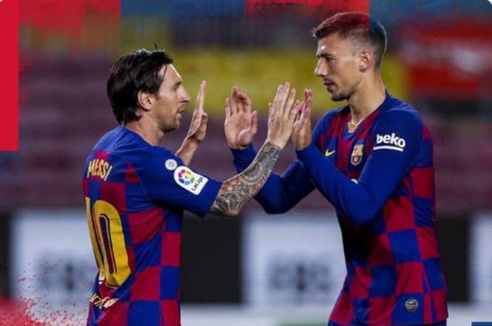 Kapten Barcelona, Lionel Messi, asal-asalan menendang dalam laga Liga Spanyol kontra Osasuna di Stadion Camp Nou.