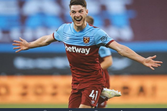 Pemain West Ham United, Declan Rice, merayakan gol ke gawang Watford dalam laga pekan ke-36 Liga Inggris 2019-2020.