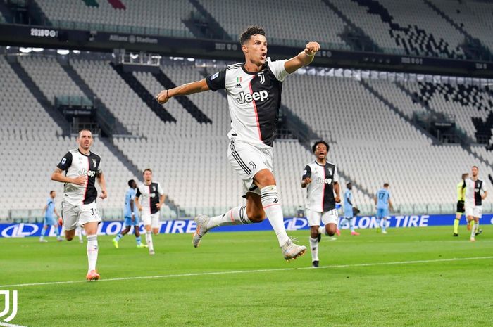 Cristiano Roanldo sukses mencetak dua gol ke gawang Lazio pada laga pekan ke-34 Liga Italia di Allianz Stadium, Senin (20/7/2020).