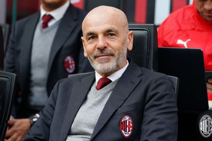 Stefano Pioli menendang dua bek dan bekas monster Liga Champions menjadi pilihan terakhir bagi AC Milan.