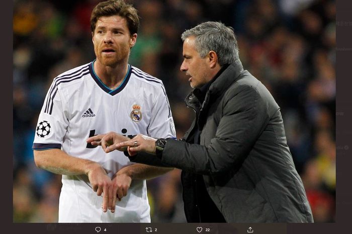 Jose Mourinho dan Xabi Alonso saat masih bersama di Real Madrid.