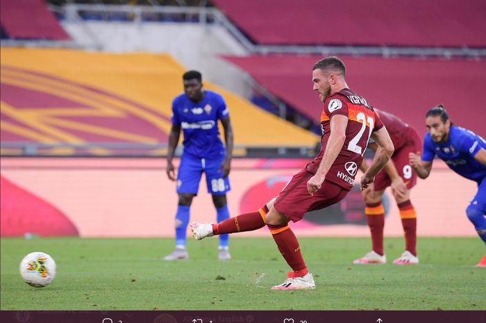 Gelandang AS Roma, Jordan Veretout, sukses menjadi eksekutor penalti sebanyak dua kali kala mengantar timnya menang 2-1 atas Fiorentina di Stadion Olimpico, Roma, pada laga pekan ke-36 Liga Italia.