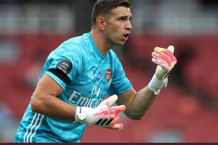 Kiper pelapis Arsenal, Emiliano Martinez.