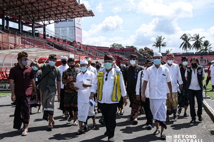 Menteri Pekerjaan Umum dan Perumahan Rakyat (PUPR) Republik Indonesia, Basuki Hadimuljono, melakukan inpeksi Stadion I Wayan Dipta, Gianyar untuk persiapan Piala Dunia U-20 2021.