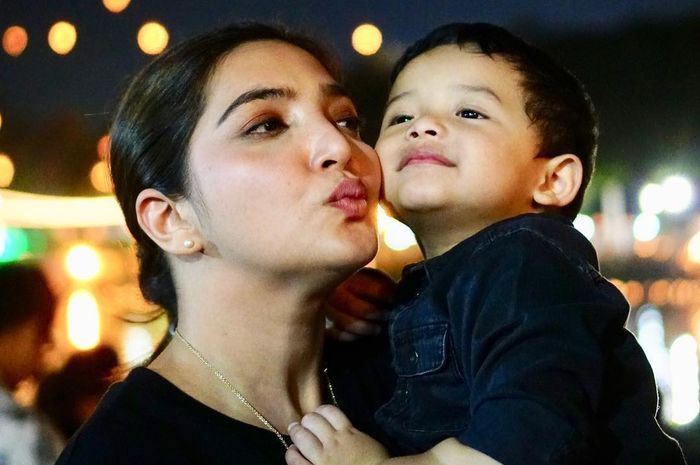 Disebut Terlalu Tampan oleh Netizen, Intip Potret Nyengir Arsya Hermansyah Saat Tunggangi Boneka Kuda, Gemes Banget!