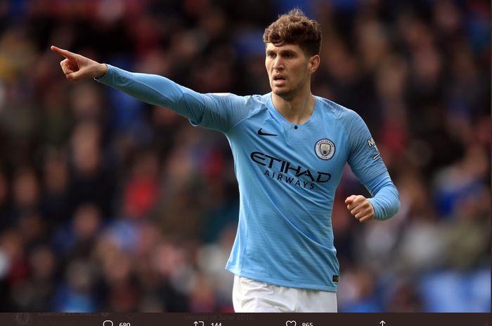 Bek tengah Manchester City, John Stones, dikabarkan masuk dalam radar Chelsea pada bursa transfer musim panas 2020.