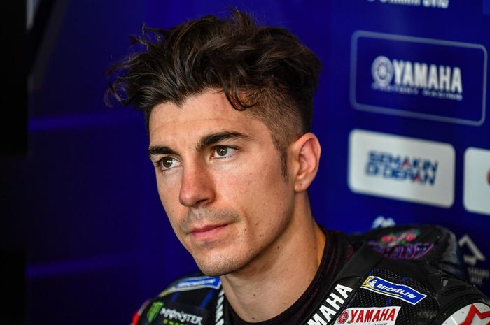 Pembalap Monster Energy Yamaha, Maverick Vinales, di garasi yamaha pada balapan MotoGP Republik Ceska di Sirkuit Brno.