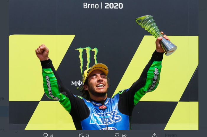 Pembalap Italtrans, Enea Bastianini, merayakan kesuksesan menjadi juara pada Moto2 Republik Ceska, Minggu (9/8/2020).