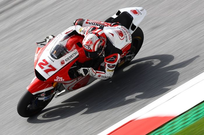 Aksi pembalap Idemitsu Honda Team Asia, Andi Farid Izdihar, pada sesi latihan bebas Moto2 Austria yang berlangsung di Red Bull Ring, Austria, 14 Agustus 2020.