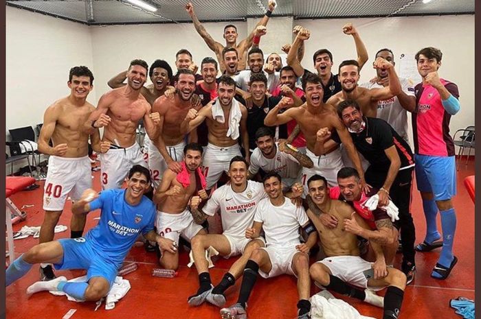 Sevilla, merayakan kelolosan ke final Liga Europa 2019-2020.