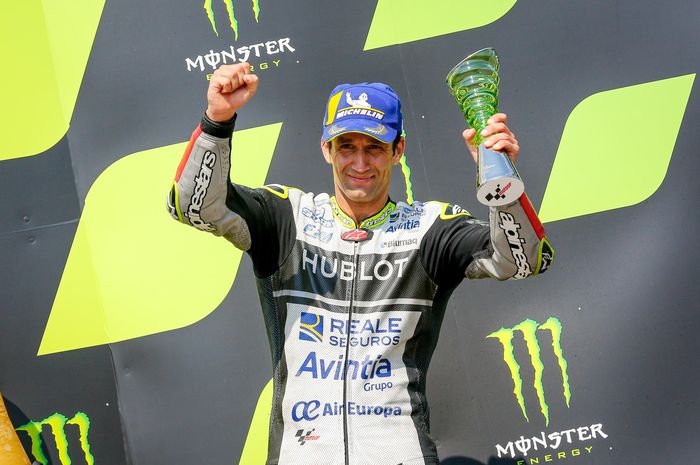 Pembalap Reale Avintia, Johann Zarco, di podium MotoGP Republik Ceska di Sirkuit Brno, Minggu (9/8/2020).