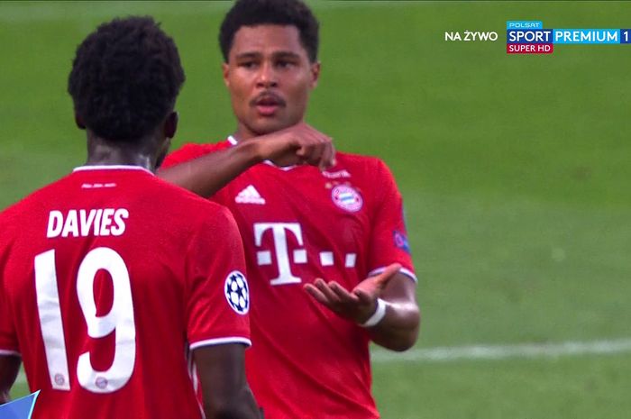 Selebrasi Serge Gnabry usai mencetak gol ke gawang Lyon pada laga semifinal Liga Champions di Estadio Jose Alvalade, Rabu (19/8/2020) atau Kamis dini hari WIB.