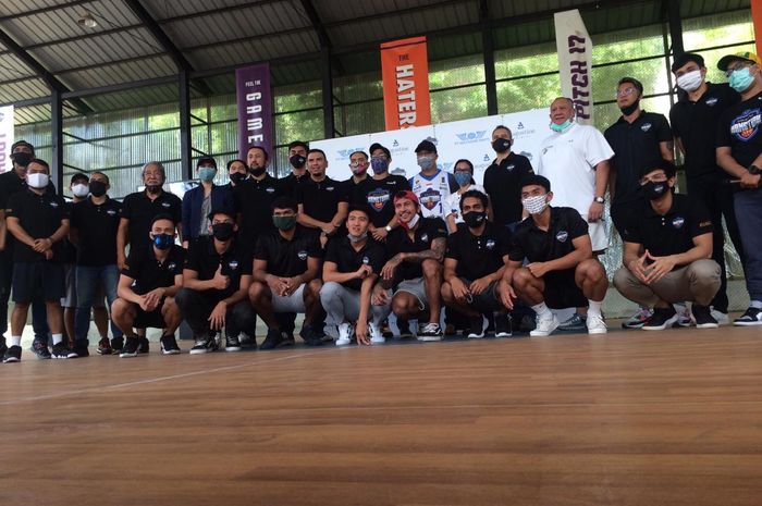 Skuad klub basket Hangtuah