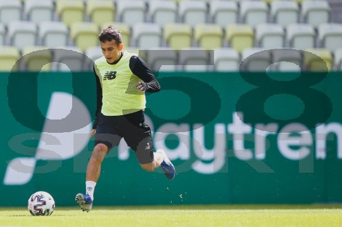 Egy Maulana Vikri sudah terlihat bergabung dengan skuat Lechia Gdansk saat latihan di Energa Stadium, pada Rabu (26/8/2020). 