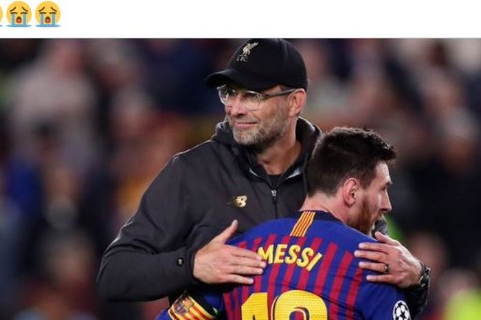 Pelatih Liverpool, Juergen Klopp, memeluk kapten Barcelona, Lionel Messi.