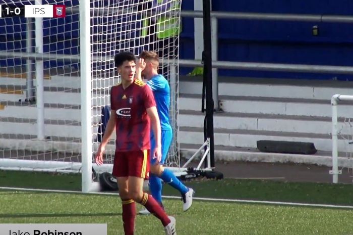 Pilar timnas U-19 Indonesia, Elkan Baggott sekali lagi tampil pada laga pramusim Ipswich Town U-23 pada Sabtu (12/9/2020) melawan Billericay Town di New Lodge dalam laga yang berlangsung tertutup.