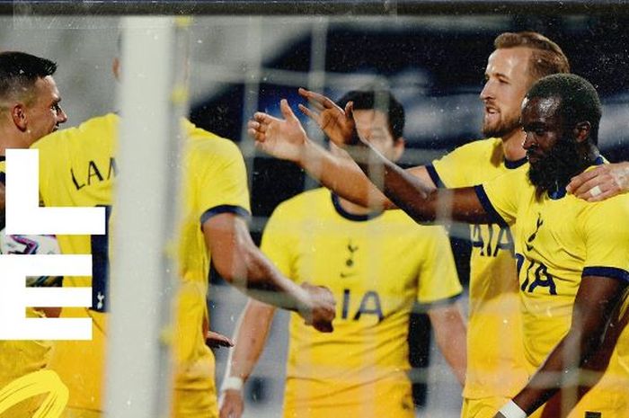 Para pemain Tottenham Hotspur merayakan gol yang dicetak ke gawang Lokomotiv Plovdiv dalam laga babak kualifikasi II Liga Europa di Stadion Lokomotiv Plovdiv, Kamis (17/9/2020).