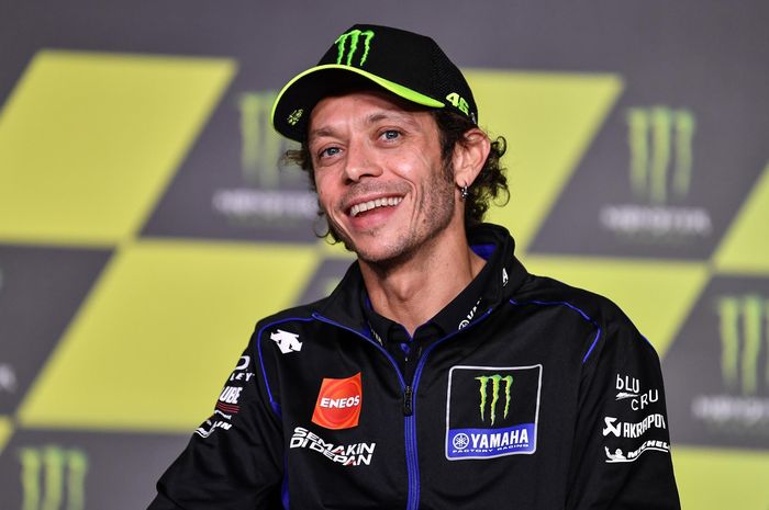 Pembalap Monster Energy Yamaha, Valentino Rossi, pada seri balap MotoGP Catalunya 2020 di Circuit de Barcelona-Catalunya.