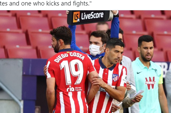 Striker Atletico Madrid, Luis Suarez, masuk menggantikan Diego Costa.