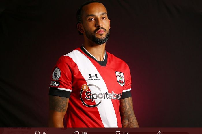 Theo Walcott resmi pulang ke klub masa kecilnya, Southampton, setelah 14 tahun pergi untuk memperkuat Arsenal dan Everton.