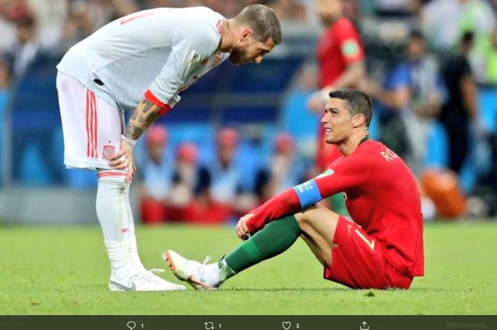 Sergio Ramos dan Cristiano Ronaldo dalam sebuah laga Portugal vs Spanyol.