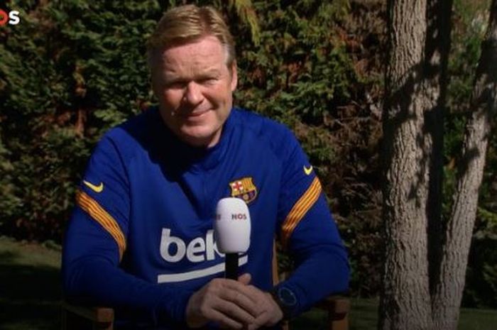 Pelatih Barcelona, Ronald Koeman, berbicara soal isi perbincangan di rumah kapten Barca, Lionel Messi.