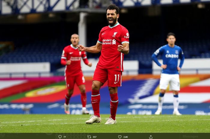 Mohamed Salah berhasil mencetak gol ke-100 untuk Liverpool ke gawang Everton.