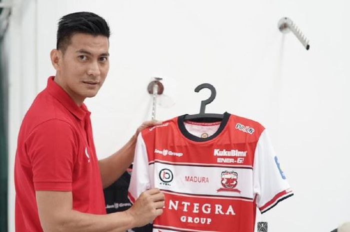 Madura United jalin kerja sama dengan apparel XTEN.