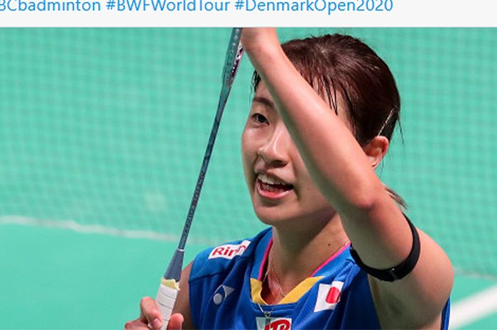 Pebulu tangkis Jepang, Nozomi Okuhara, menutup kiprahnya pada tahun 2022 setelah tersingkir dari Australian Open 2022.