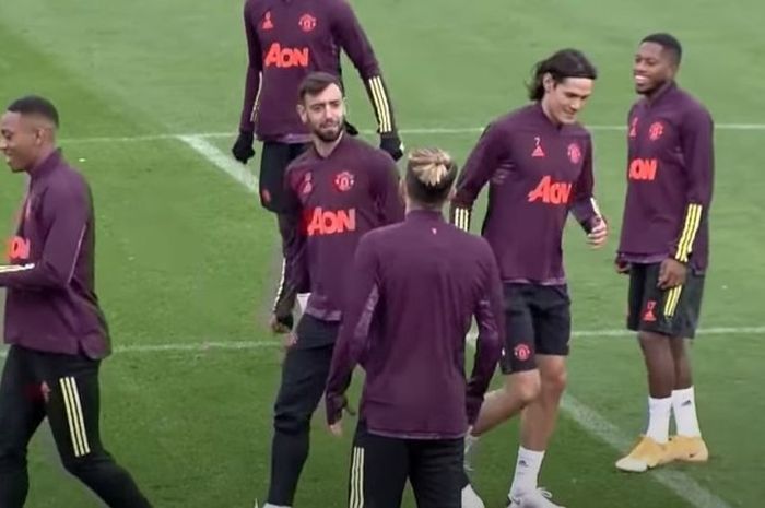 Bruno Fernandes dan Alex Telles sempat terlibat adu mulut dalam sebuah latihan bersama Manchester United.