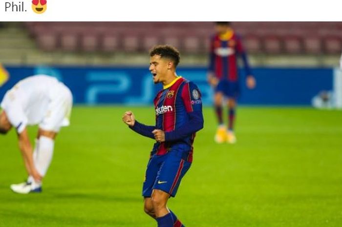 Gelandang Barcelona, Philippe Coutinho, merayakan gol ke gawang Ferencvaros dalam laga Grup G Liga Champions di Stadion Camp Nou, Selasa (20/10/2020).