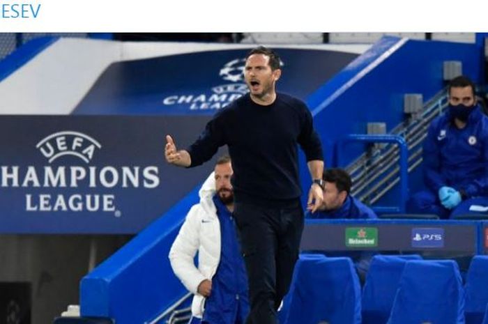 Ekspresi pelatih Chelsea, Frank Lampard, dalam laga Grup E Liga Champions melawan Sevilla di Stadion Stamford Bridge, Selasa (20/10/2020).