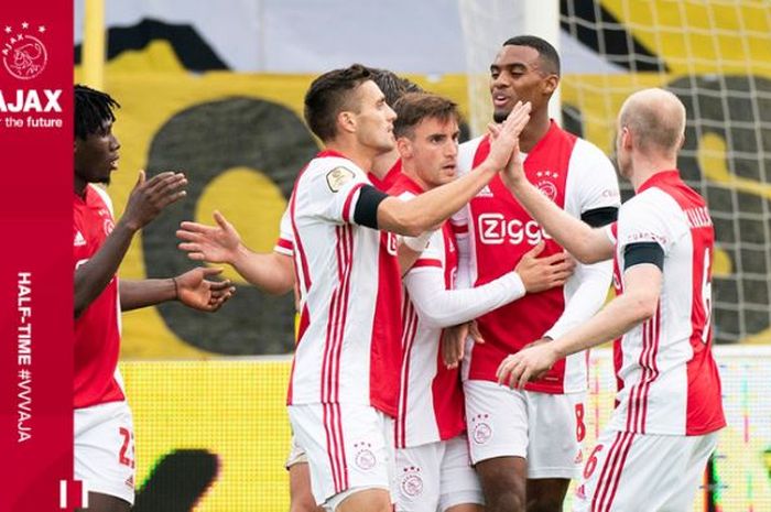 Gara-gara peristiwa pada menit ke-52, tujuh pemain AFC Ajax mencetak gol yang berujung ukiran sejarah skor di Liga Belanda.