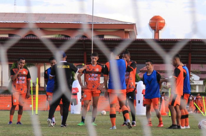 Skuat Persiraja Banda Aceh sedang menjalani latihan